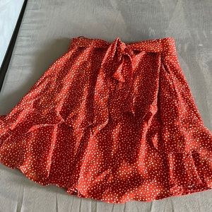 Cute mini skirt. Orange polka dot!